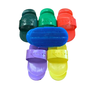 Curry Comb Plastic